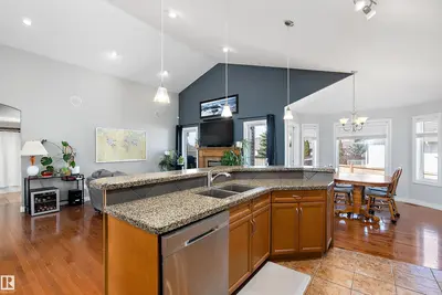 Interior photo 2 of 28 WOODS PL