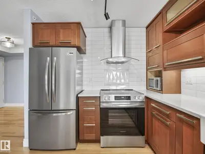 Interior photo 3 of #602 10649 SASKATCHEWAN DR NW