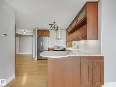 Interior photo 4 of #602 10649 SASKATCHEWAN DR NW