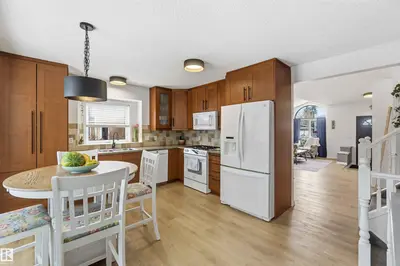 Interior photo 2 of 22 DONAHUE CL