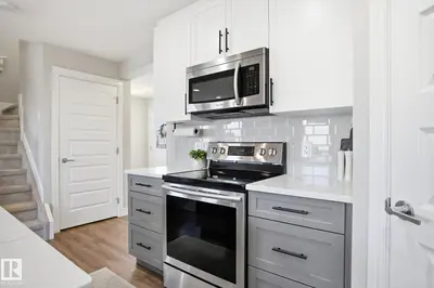 Interior photo 4 of 3887 ROBINS CR NW
