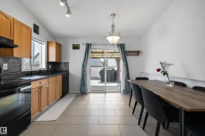 Interior photo 3 of 1811 37 AV NW