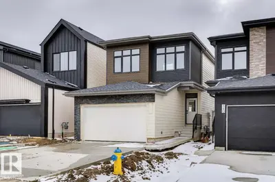 Interior photo 1 of 404 30 ST SW