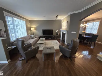 Interior photo 3 of 1668 GLASTONBURY BV NW