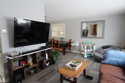 Interior photo 1 of 5347 36 Ave