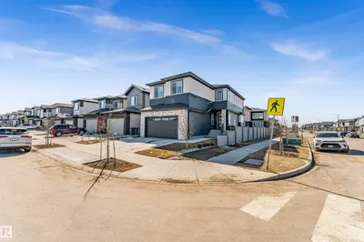 Interior photo 1 of 3729 42 AV