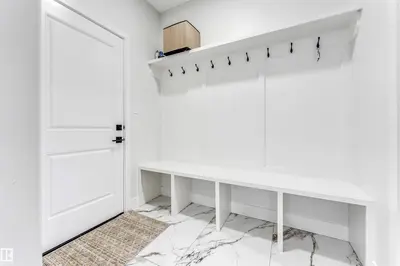 Interior photo 4 of 3729 42 AV