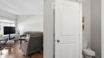 Interior photo 4 of #7 300 QUEEN ST