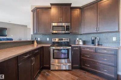 Interior photo 4 of 121 ELLINGTON CR