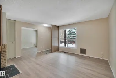 Interior photo 2 of 248 SURREY GARDENS GD NW