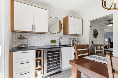 Interior photo 4 of 76 GLENWOOD CR