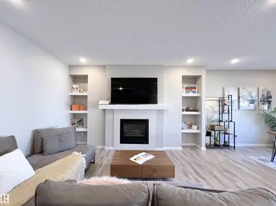 Interior photo 2 of 17828 9 AV SW