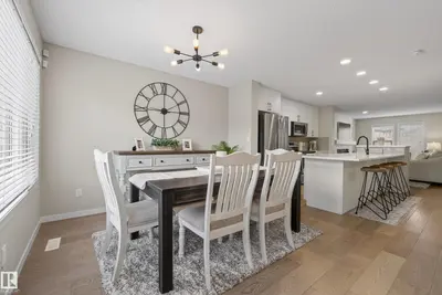 Interior photo 3 of 2513 PRICE WY SW