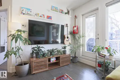 Interior photo 2 of #202 10030 83 AV NW