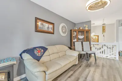 Interior photo 3 of 1619 KNOTTWOOD RD N NW