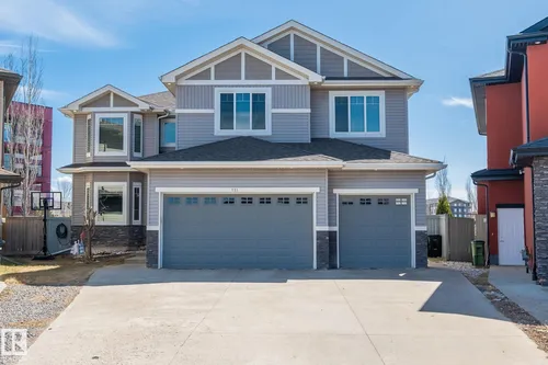 731 57 ST SW SW, Edmonton - $929,900