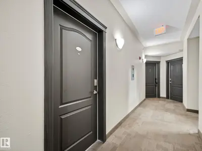 Interior photo 1 of #6221 7331 SOUTH TERWILLEGAR DR NW
