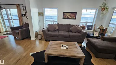 Interior photo 4 of 58513 Range Road 231