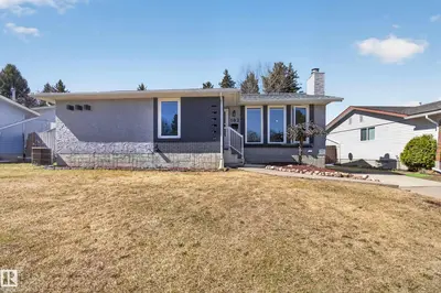 Interior photo 1 of 102 GARLAND CR