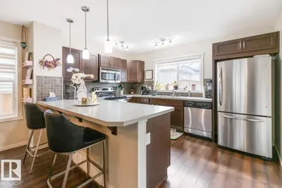Interior photo 4 of 5127 1A AV SW