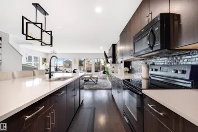 Interior photo 2 of 2504 COUGHLAN RD SW