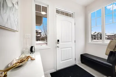 Interior photo 1 of 2504 COUGHLAN RD SW