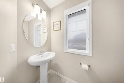 Interior photo 4 of 2504 COUGHLAN RD SW