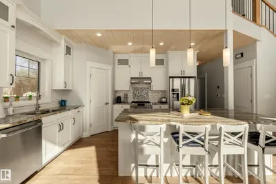 Interior photo 4 of #39 53025 RGE ROAD 43