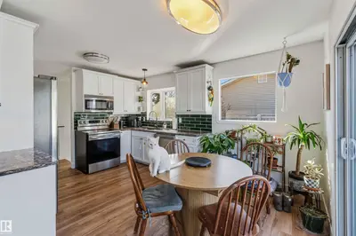 Interior photo 3 of 3119 110 AV NW