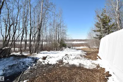 Interior photo 1 of 634 11102 Twp Rd 600 RD