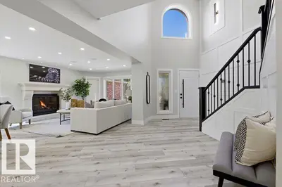 Interior photo 1 of 439 ROONEY CR NW