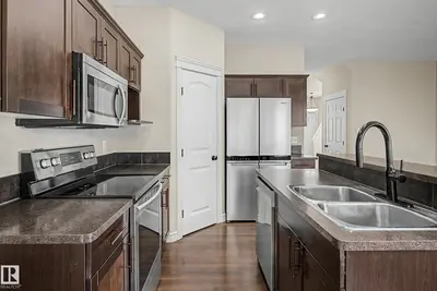 Interior photo 2 of 35 MEADOWVIEW CO
