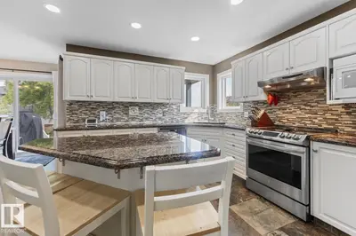 Interior photo 3 of 1802 2 AV