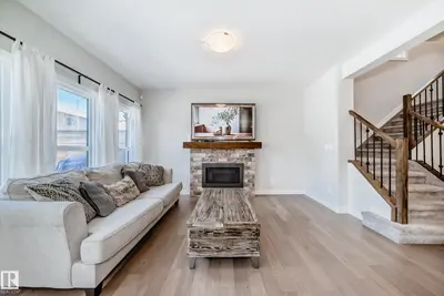 Interior photo 4 of 6479 ELSTON LO NW