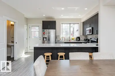 Interior photo 4 of #30 903 CRYSTALLINA NERA WY NW