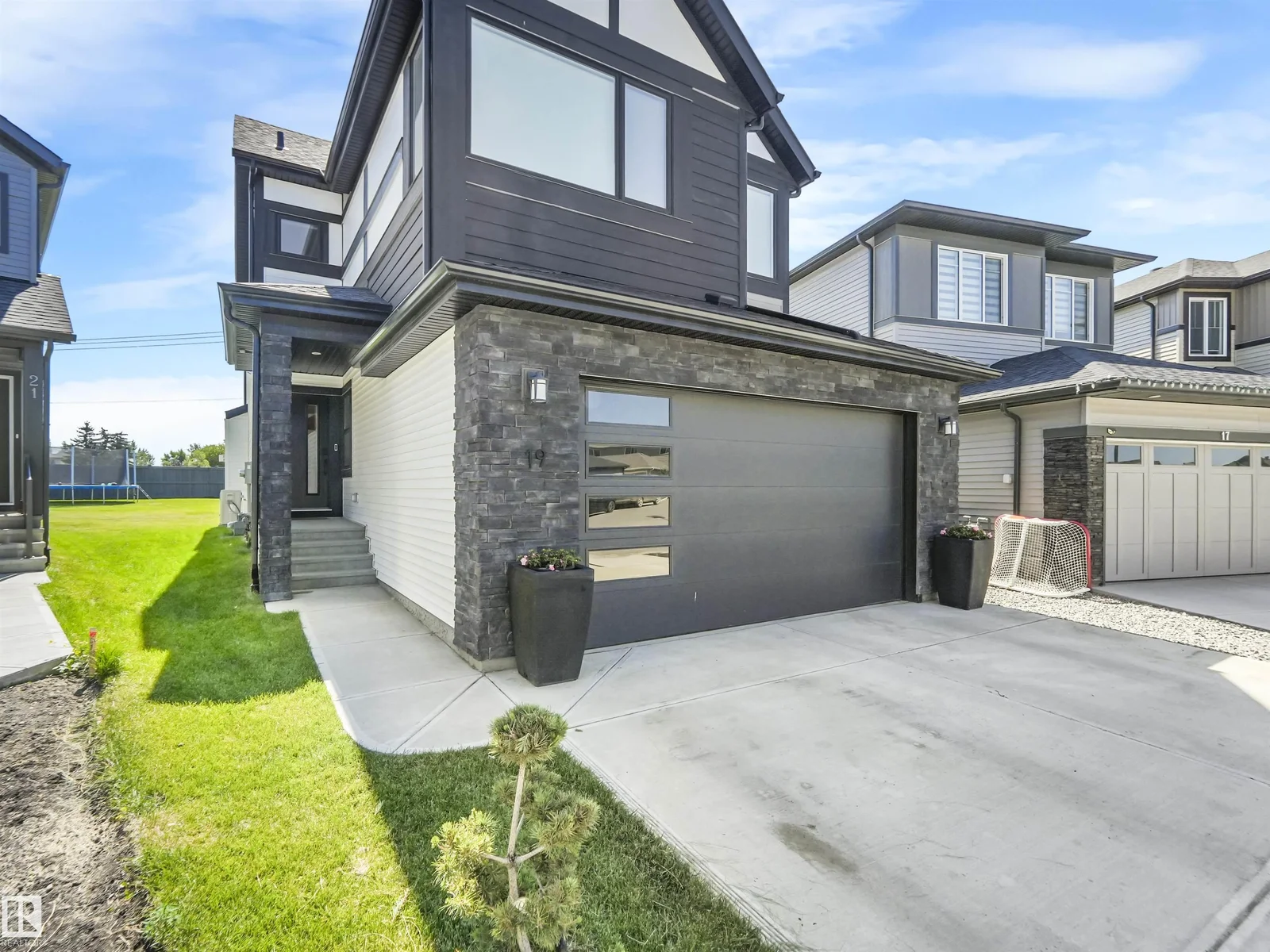 19 NETTLE CR, St. Albert - 5 bedroom Detached Single Family for sale