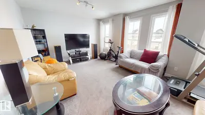 Interior photo 2 of 619 HUDSON RD NW