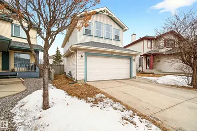 Interior photo 1 of 8922 5av SW