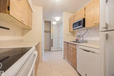 Interior photo 3 of #606 9917 110 ST NW