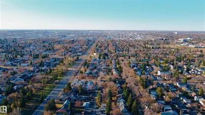 Interior photo 3 of 14807 104 AV NW