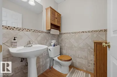 Interior photo 2 of 17624 96 AV NW