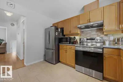 Interior photo 4 of 17624 96 AV NW