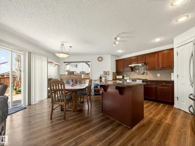 Interior photo 4 of 9522 103 AV