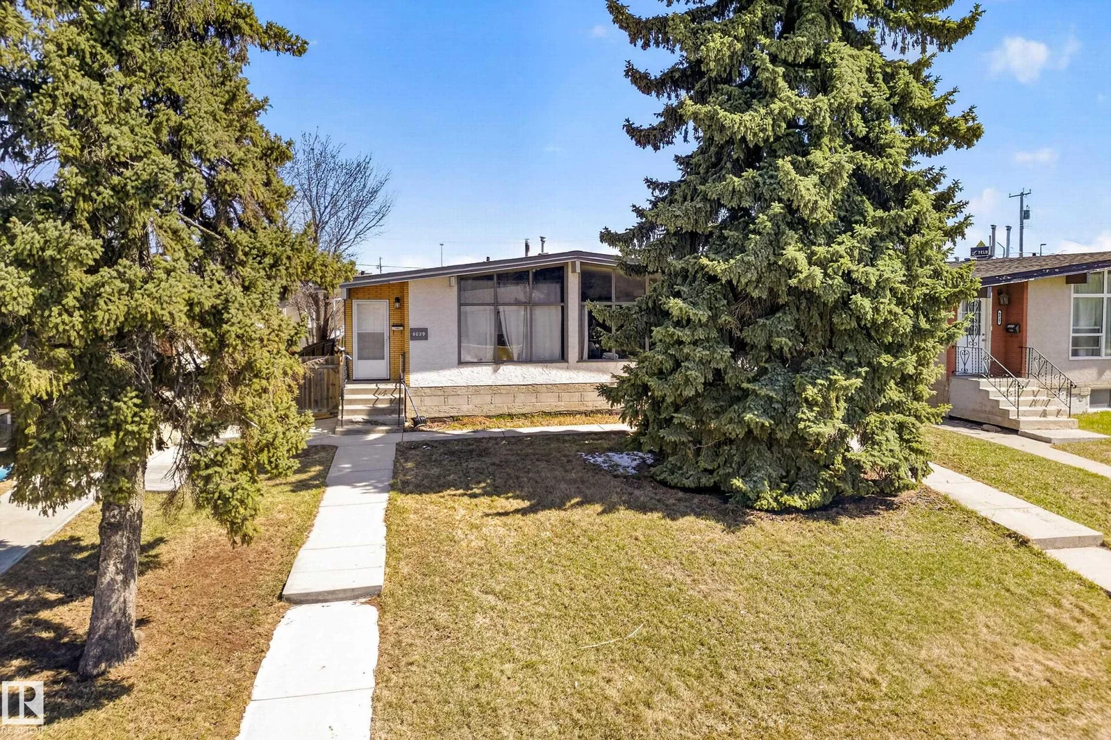 6027 6029 105 ST NW, Edmonton - 4 bedroom Duplex for sale