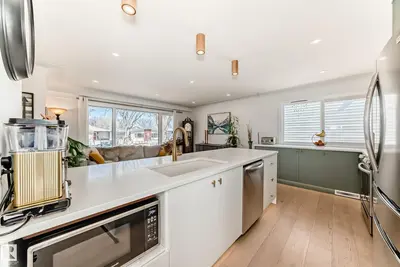 Interior photo 2 of 9323 70 AV NW