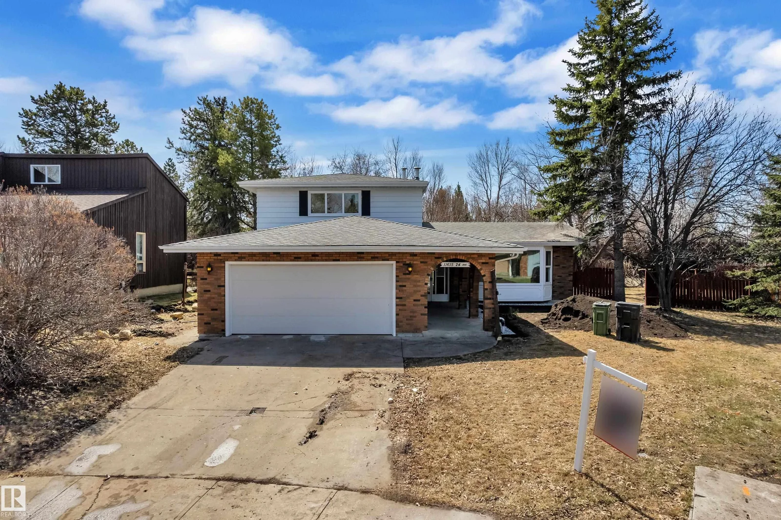 11615 24 AV NW, Edmonton - 4 bedroom Detached Single Family for sale