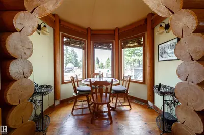Interior photo 3 of 1411 Park CR