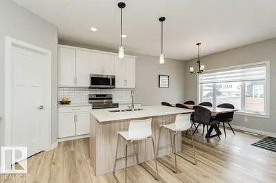 Interior photo 2 of 10606 96 ST