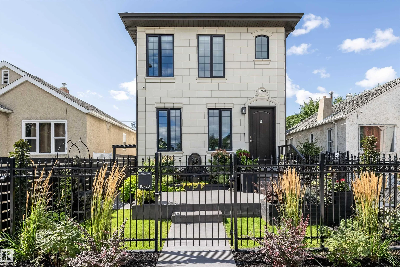 10920 96 ST NW, Edmonton - 2 bedroom Duplex for sale