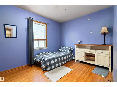 Photo 3 of 10124 88 AV NW